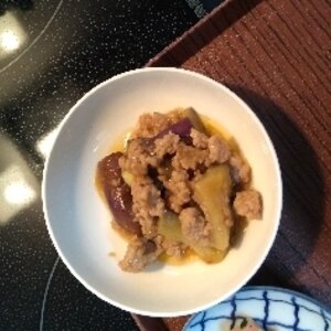 簡単 ひき肉入り茄子の甘辛炒め煮♪